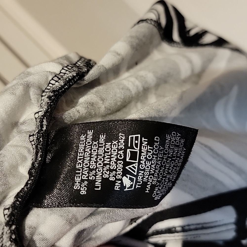 ☀️ ✅️ Nic+Zoe Top (S) - Picture 3 of 6